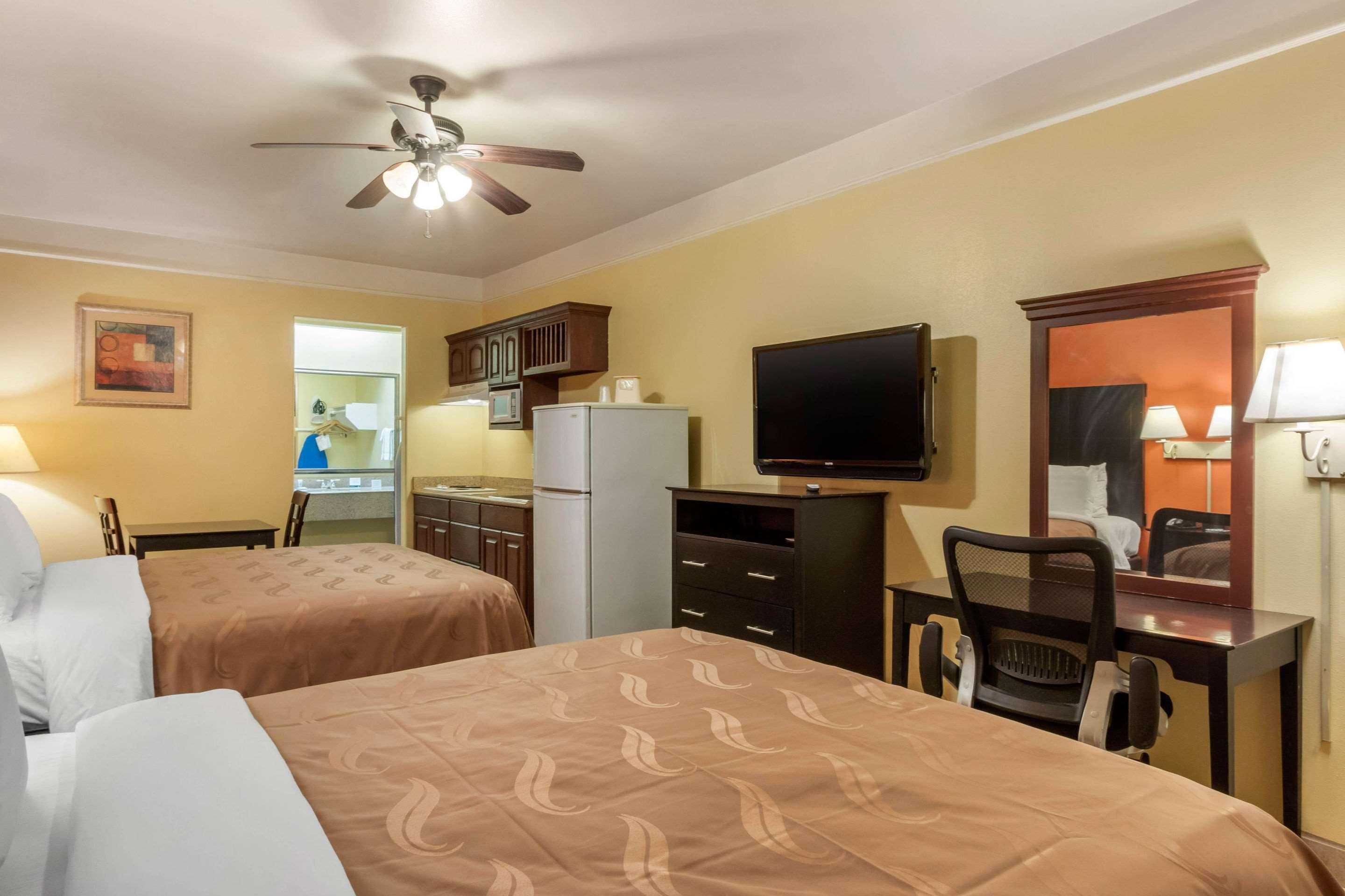 Quality Inn & Suites At The Outlets Mercedes-Weslaco Eksteriør billede