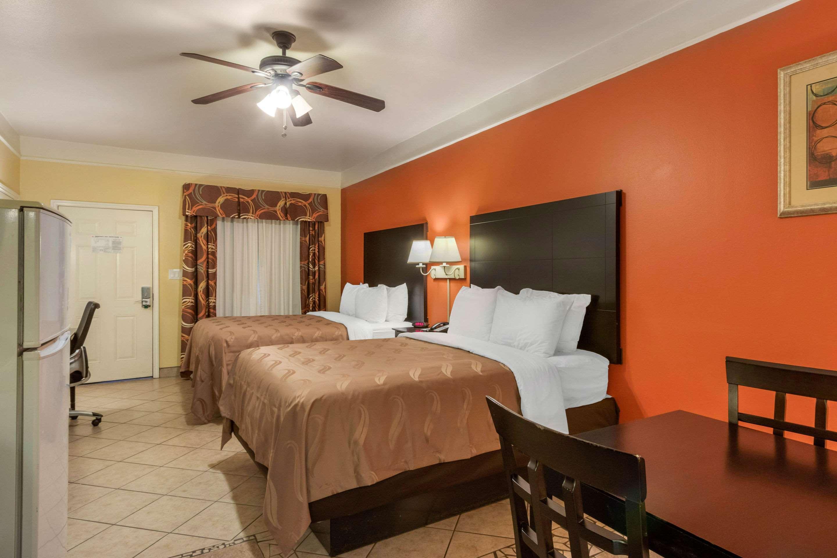 Quality Inn & Suites At The Outlets Mercedes-Weslaco Eksteriør billede