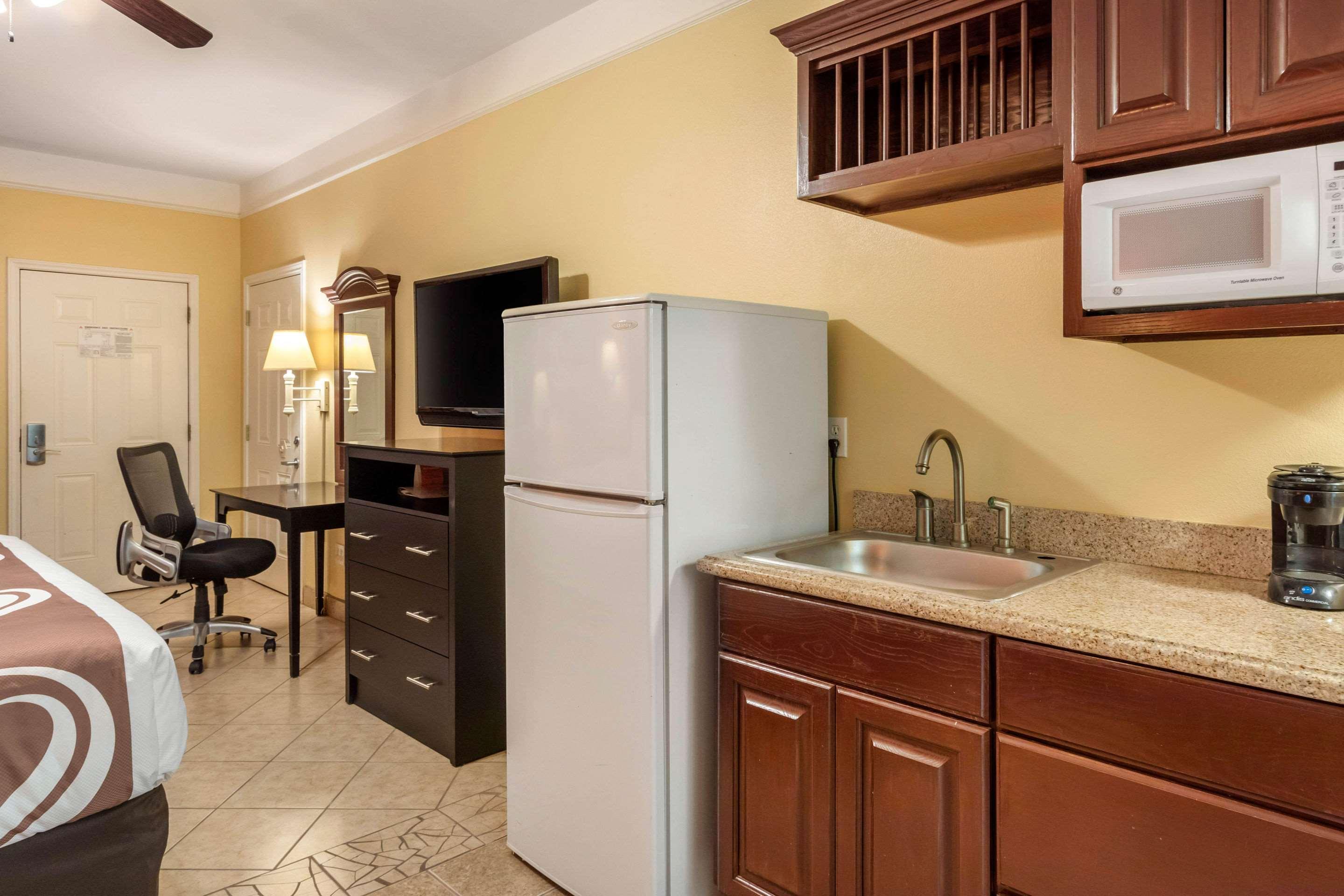 Quality Inn & Suites At The Outlets Mercedes-Weslaco Eksteriør billede