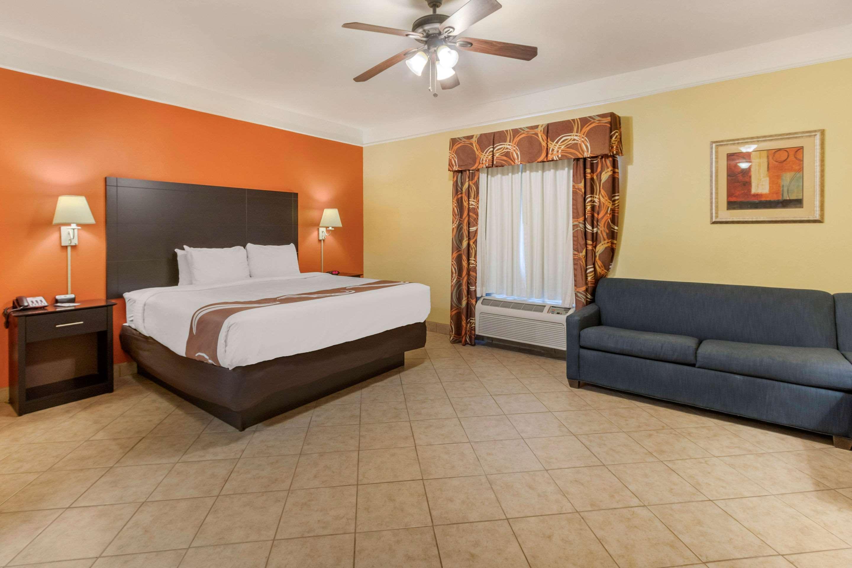 Quality Inn & Suites At The Outlets Mercedes-Weslaco Eksteriør billede