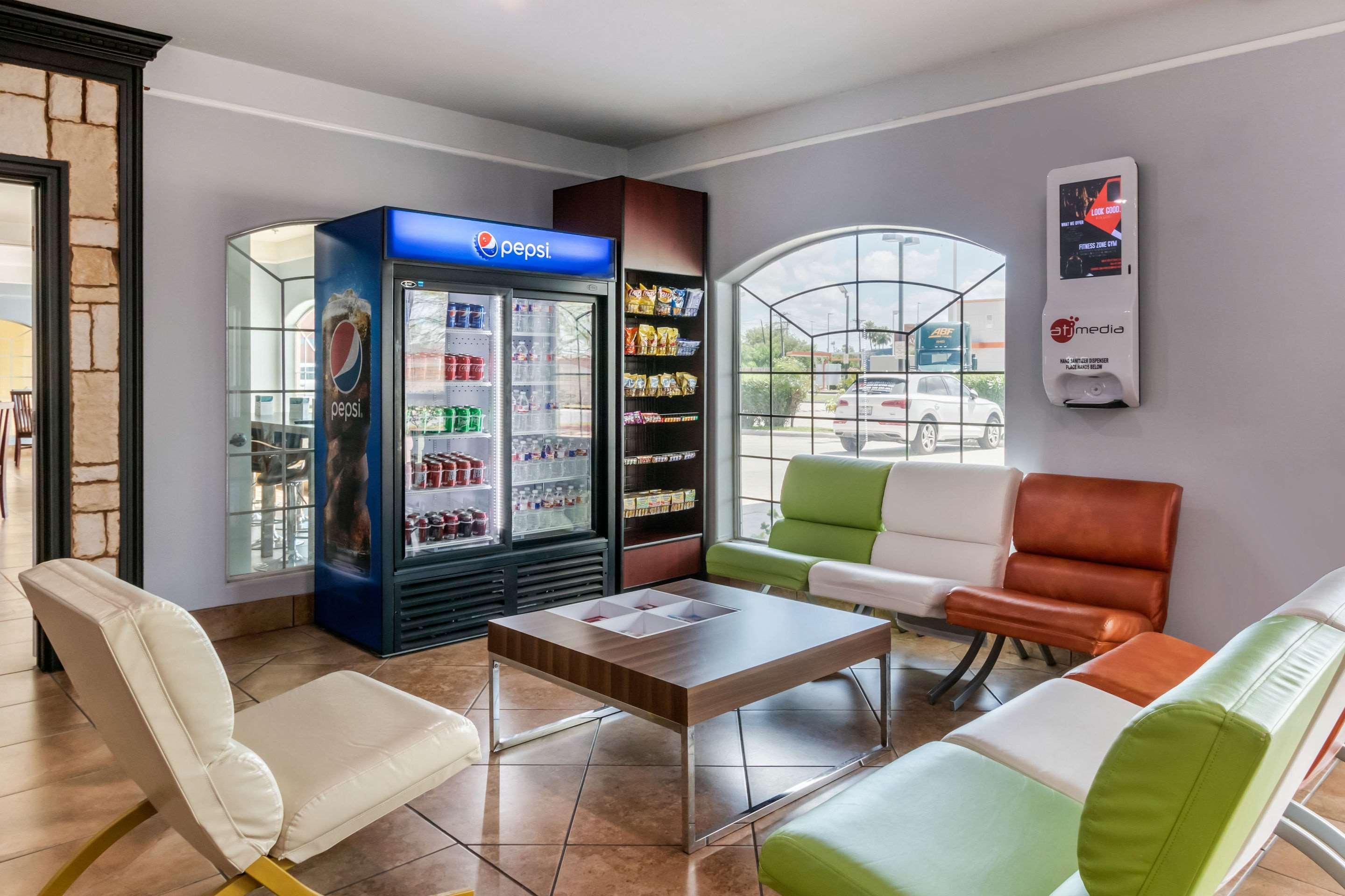 Quality Inn & Suites At The Outlets Mercedes-Weslaco Eksteriør billede