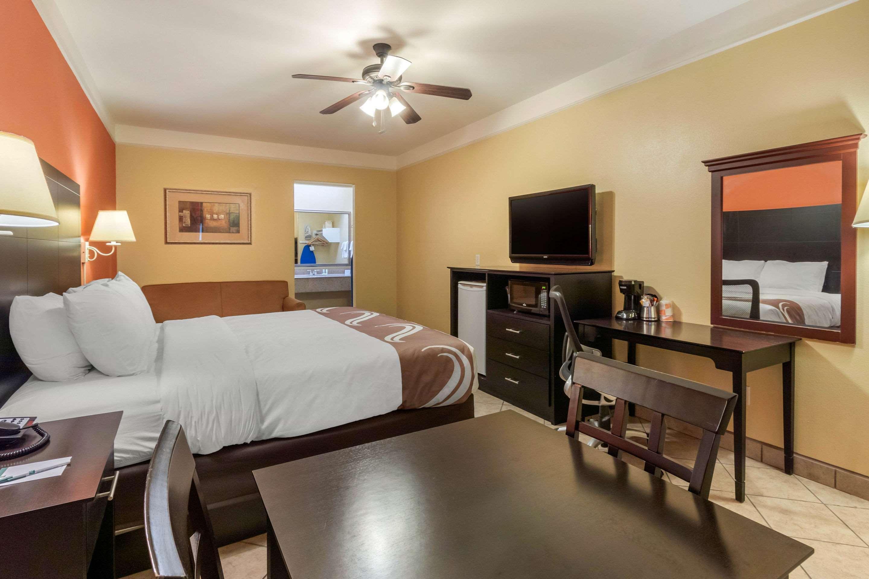 Quality Inn & Suites At The Outlets Mercedes-Weslaco Eksteriør billede