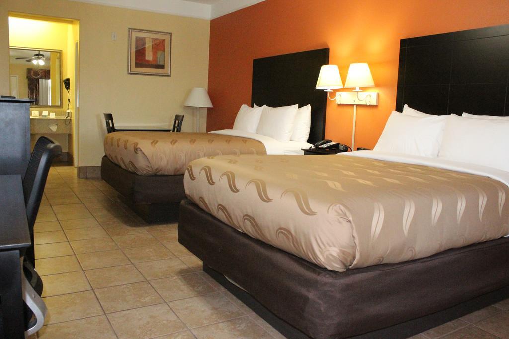 Quality Inn & Suites At The Outlets Mercedes-Weslaco Eksteriør billede