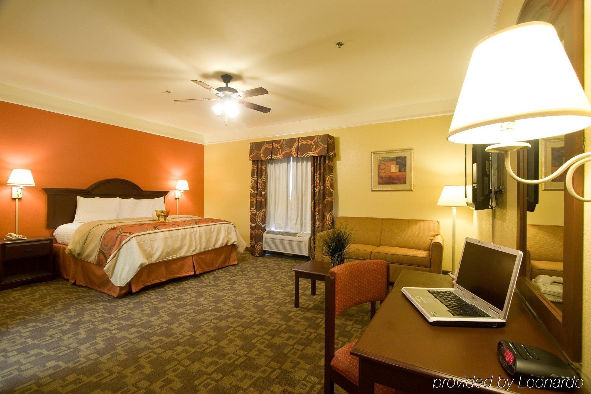 Quality Inn & Suites At The Outlets Mercedes-Weslaco Værelse billede
