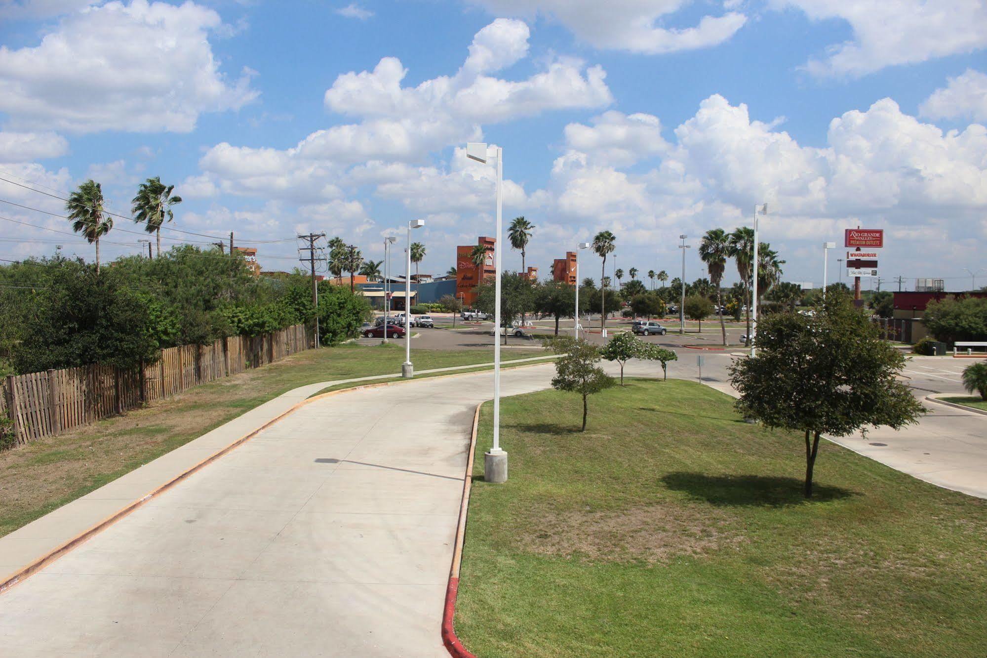 Quality Inn & Suites At The Outlets Mercedes-Weslaco Eksteriør billede