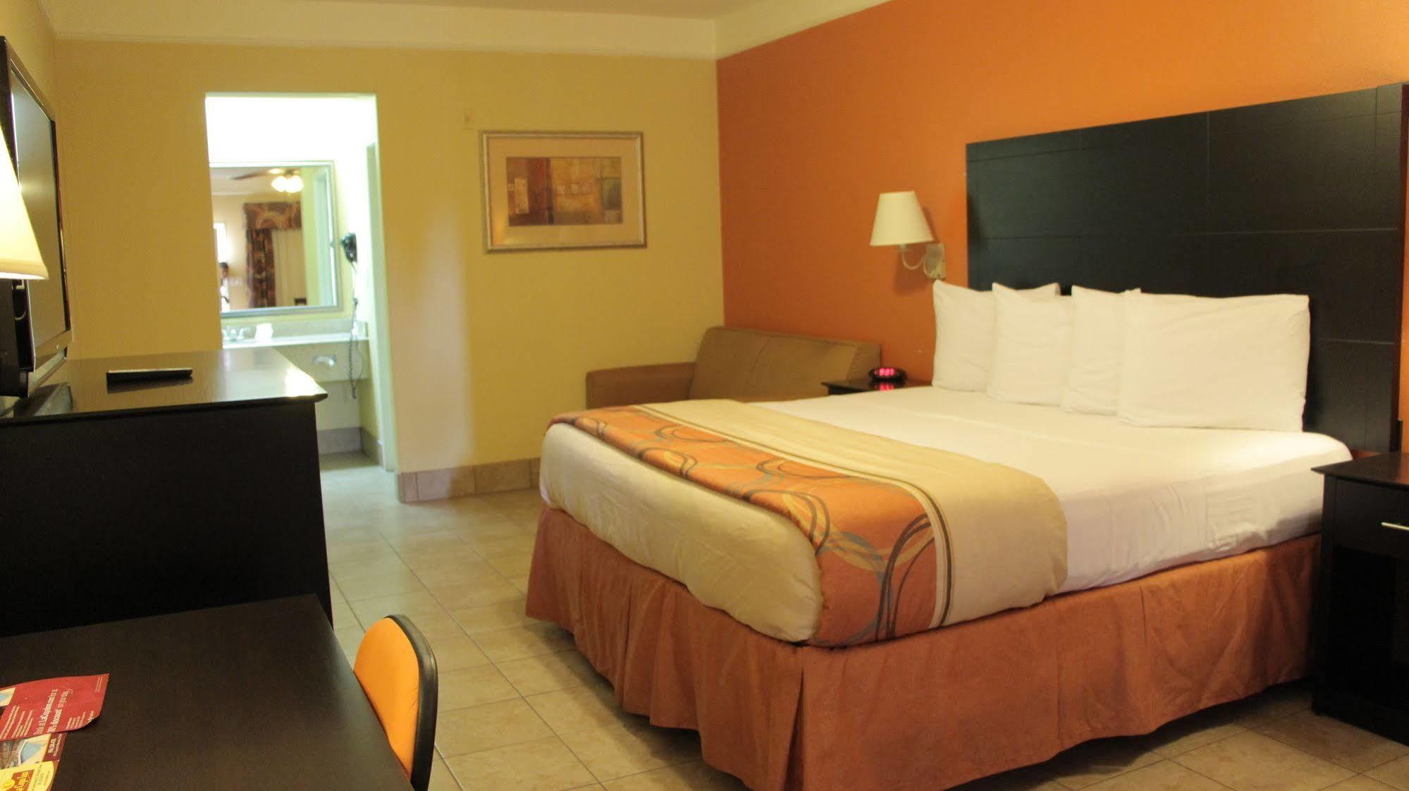 Quality Inn & Suites At The Outlets Mercedes-Weslaco Eksteriør billede